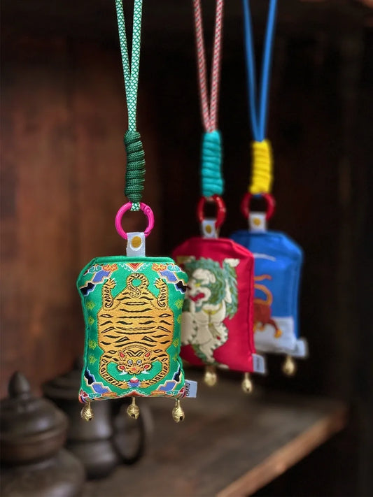 MIST X CHARU | Tibetan medicine fragrance pouch