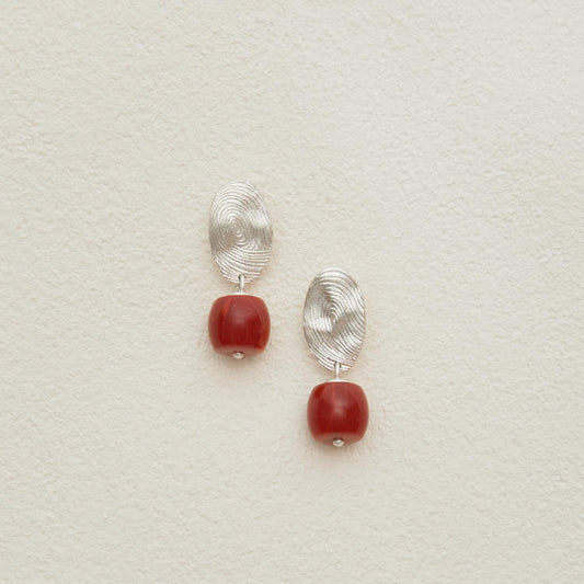 MIST X CHARU | Fingerprint South Red Agate Earrings