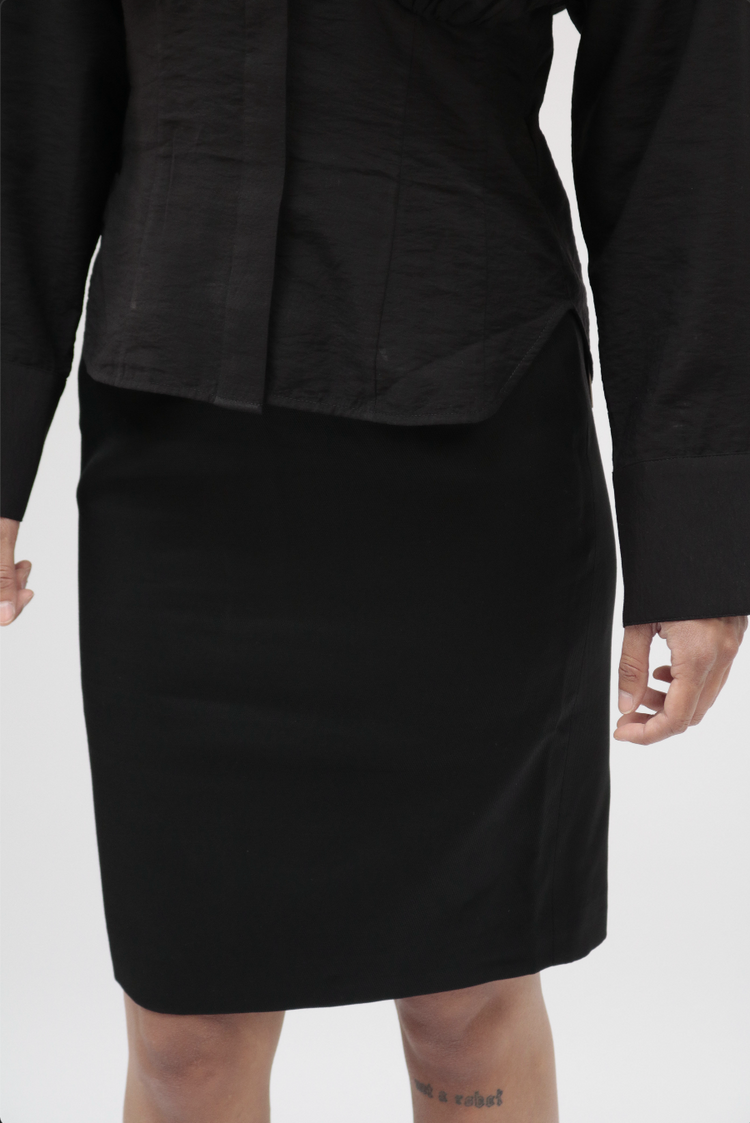 26 Years old | Black Minimal Pencil Skirt