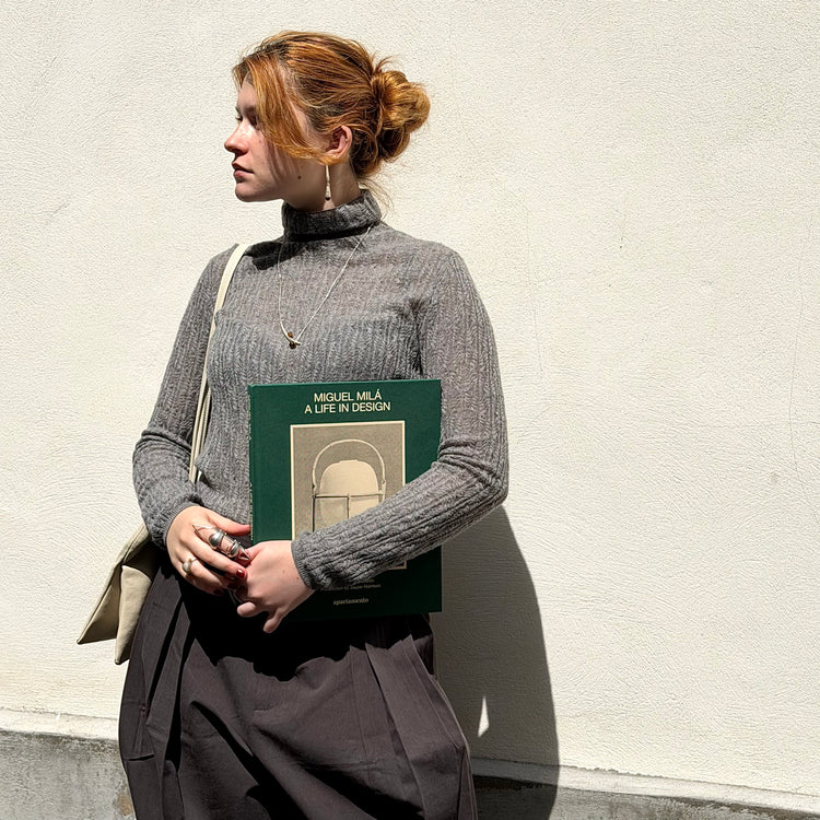 MIST | Light High Neck Sweater