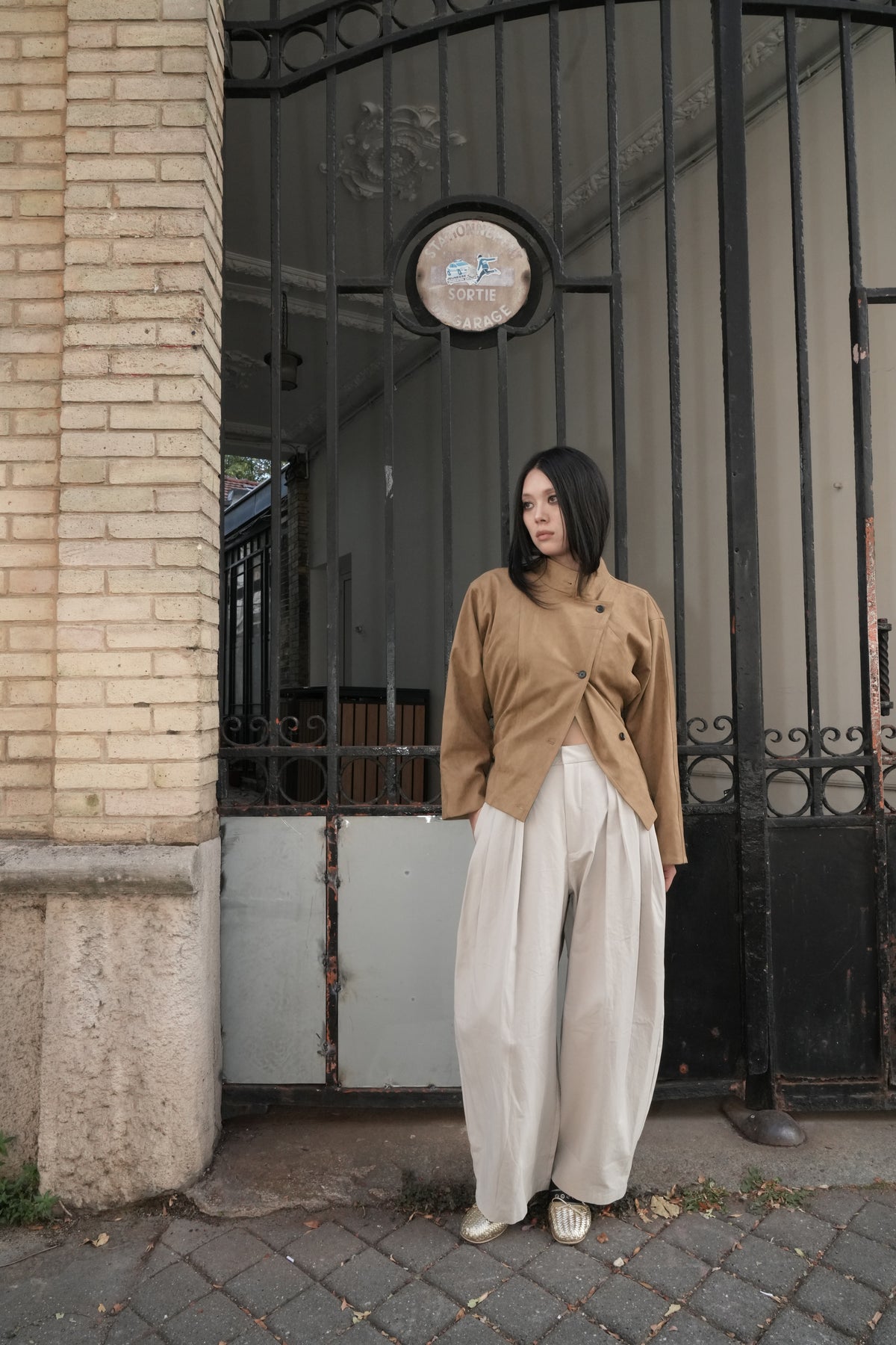 MIST | AW26 Belted Stand-Collar Suede Jacket