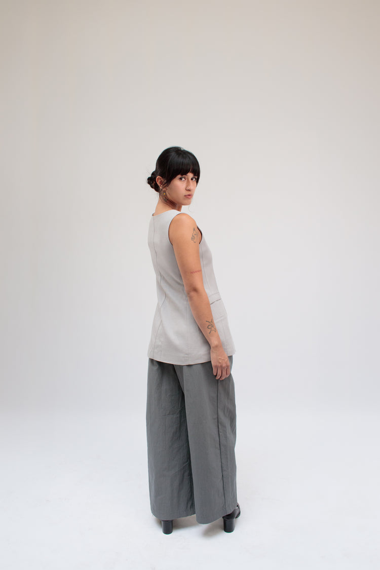 MIST | SS26 Gray Sleeveless Top