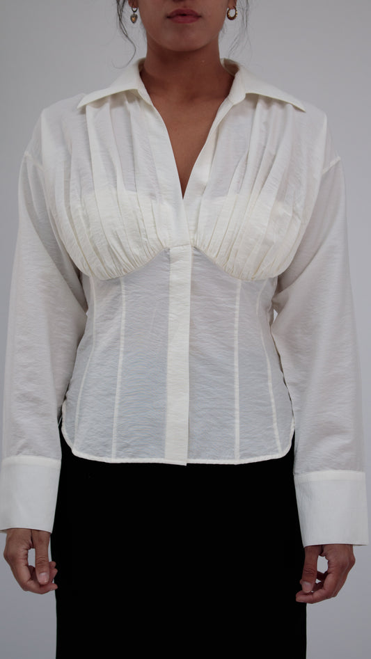 26 Years old ｜Pleated waist Structured Blouse / white