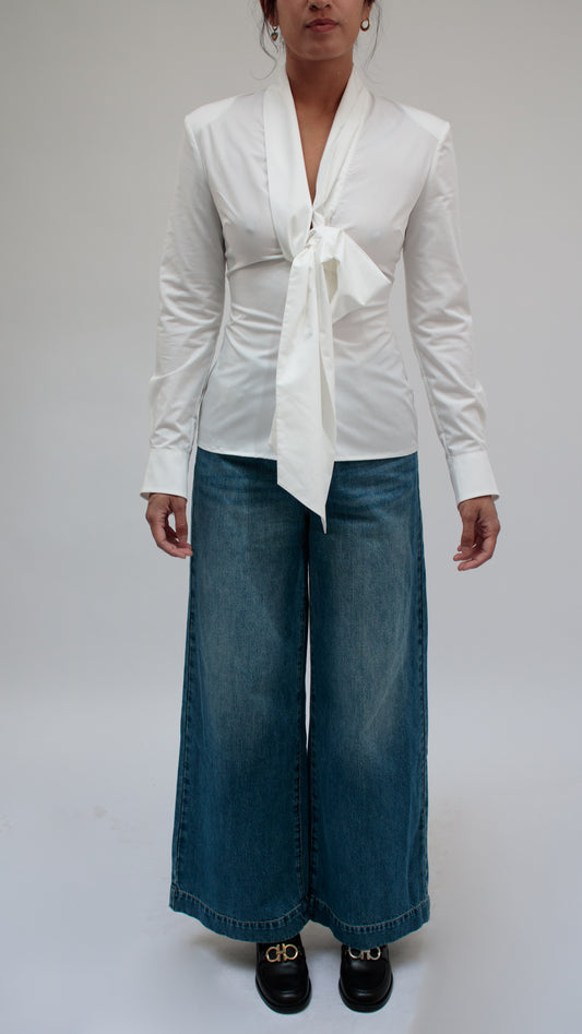 26 Years old ｜Front tie long sleeve blouse