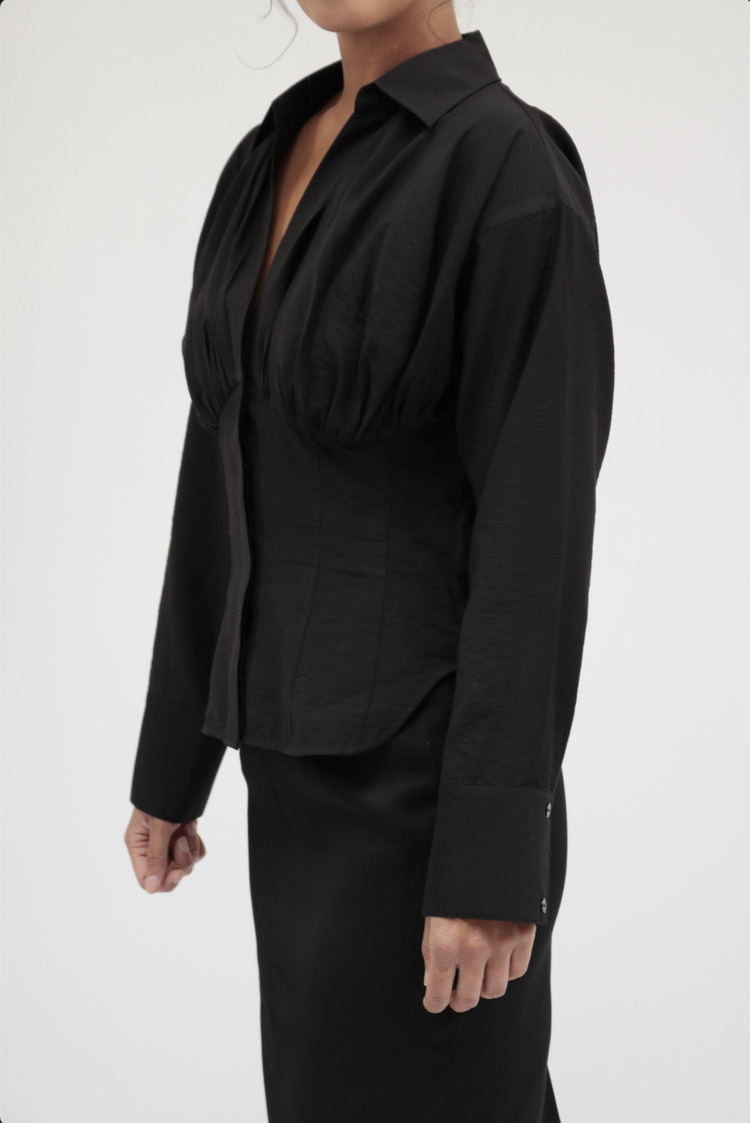 26 Years old ｜Pleated waist Structured Blouse / white