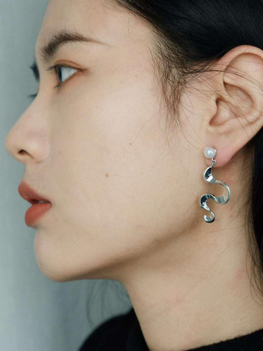 Le Mat| Earrings | 洛神| Glossy Pearl Edition